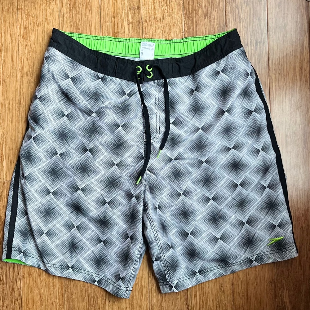 Speedo Swim Trunks Size large Board Shorts
